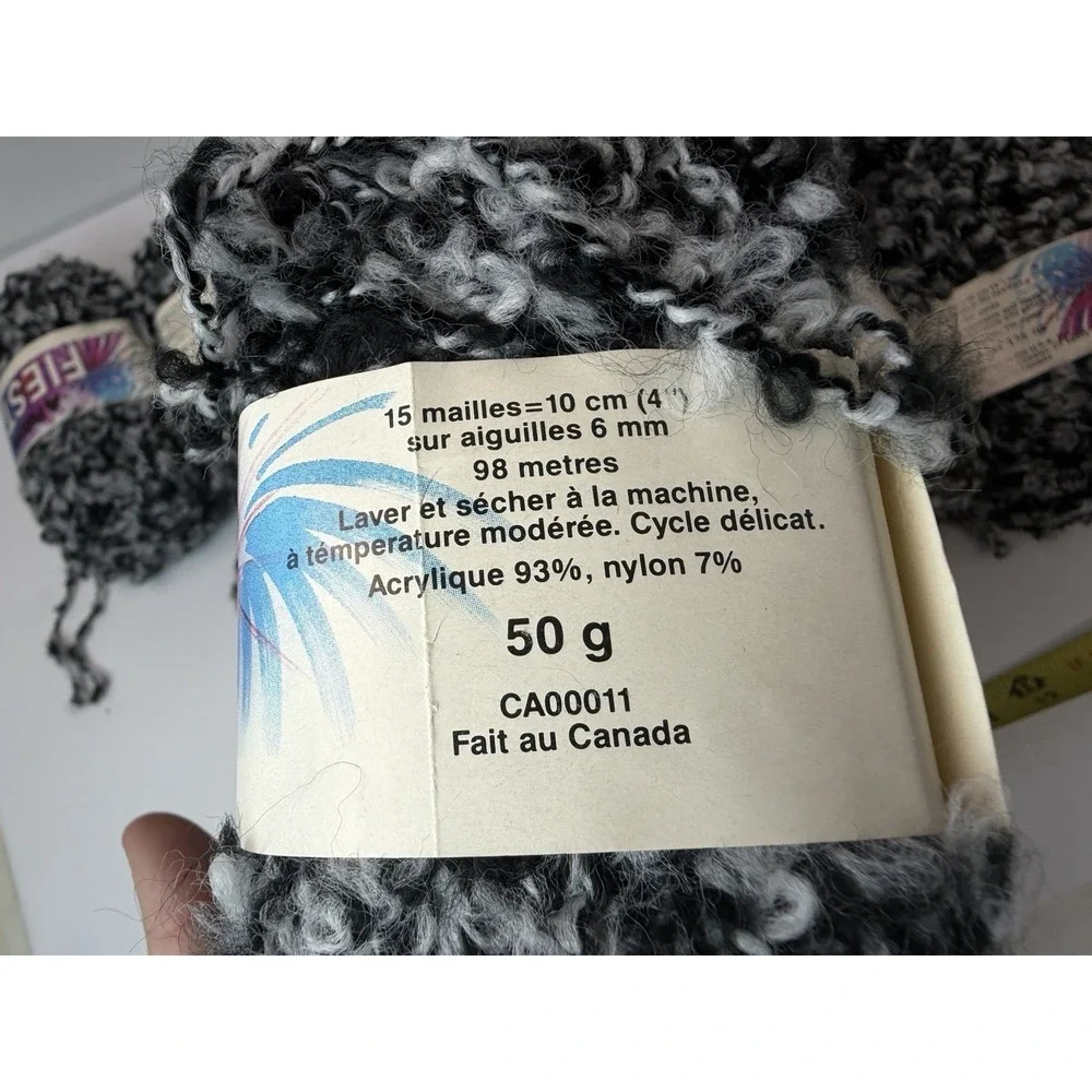 Patons Fiesta Boucle Novelty Yarn 13 Skeins 98m Each‎ Acrylic Nylon